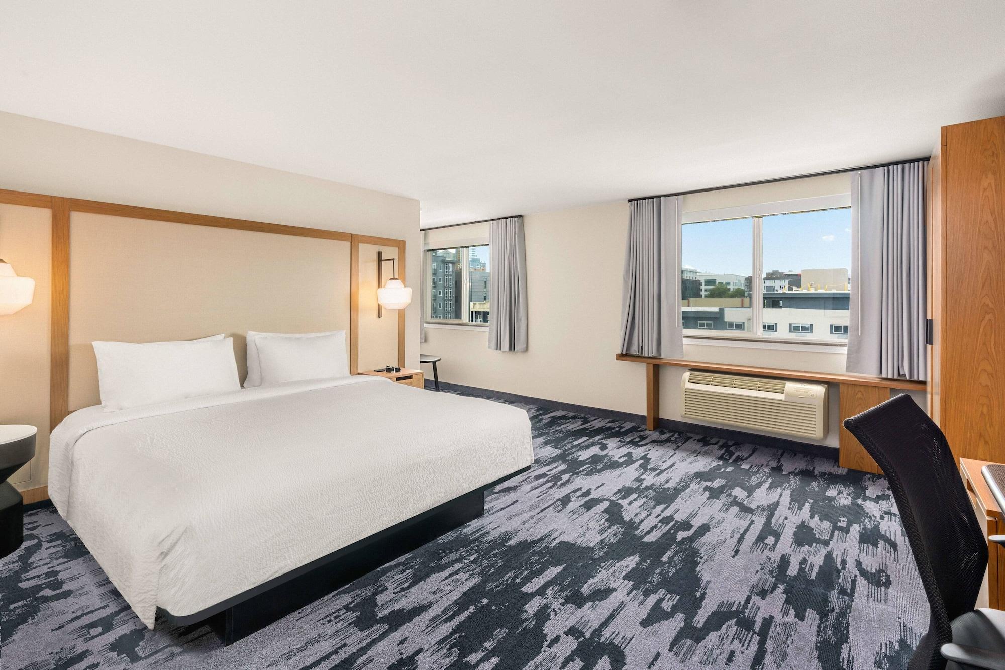Holiday Inn Express & Suites Seattle - City Center Exteriör bild