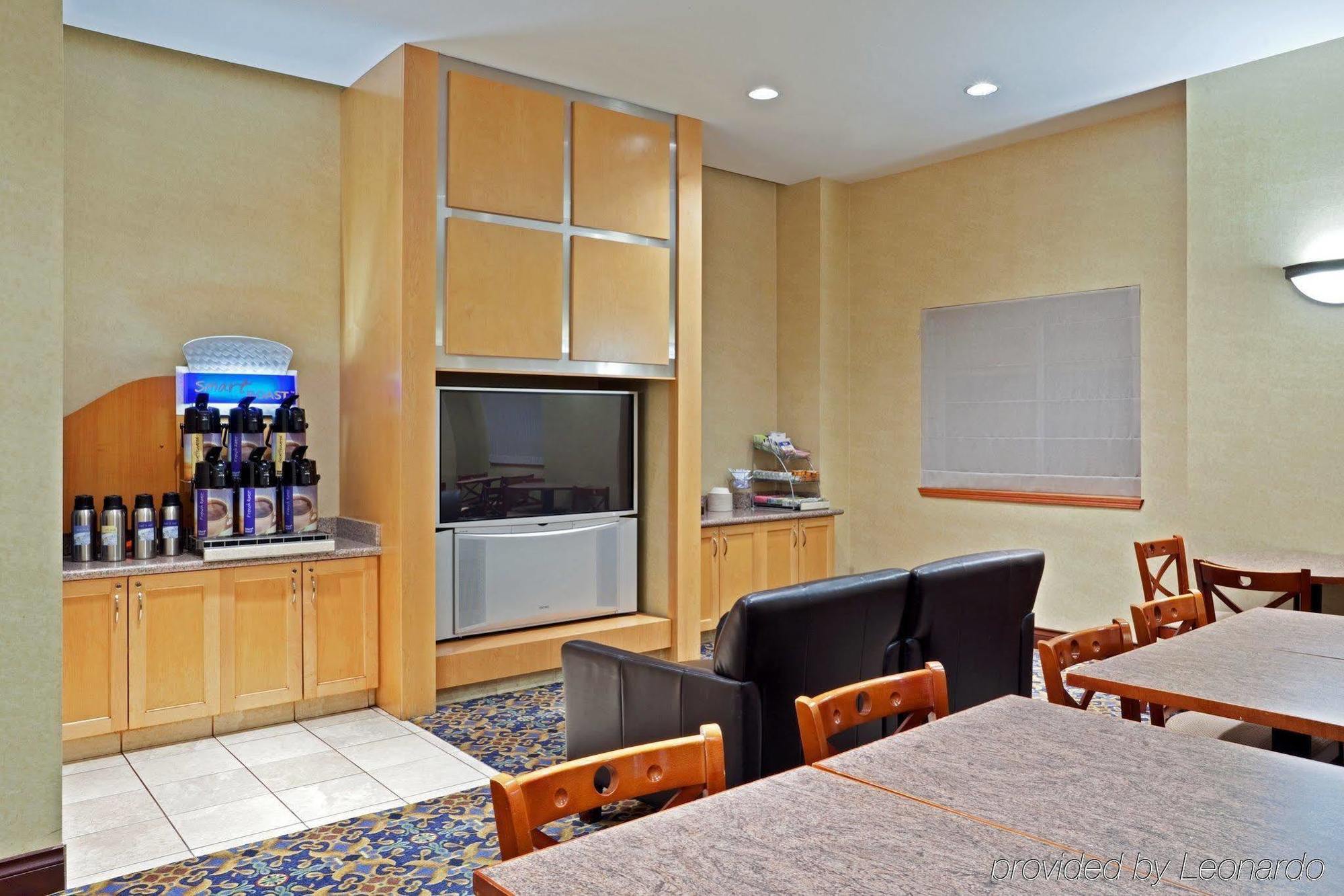 Holiday Inn Express & Suites Seattle - City Center Exteriör bild