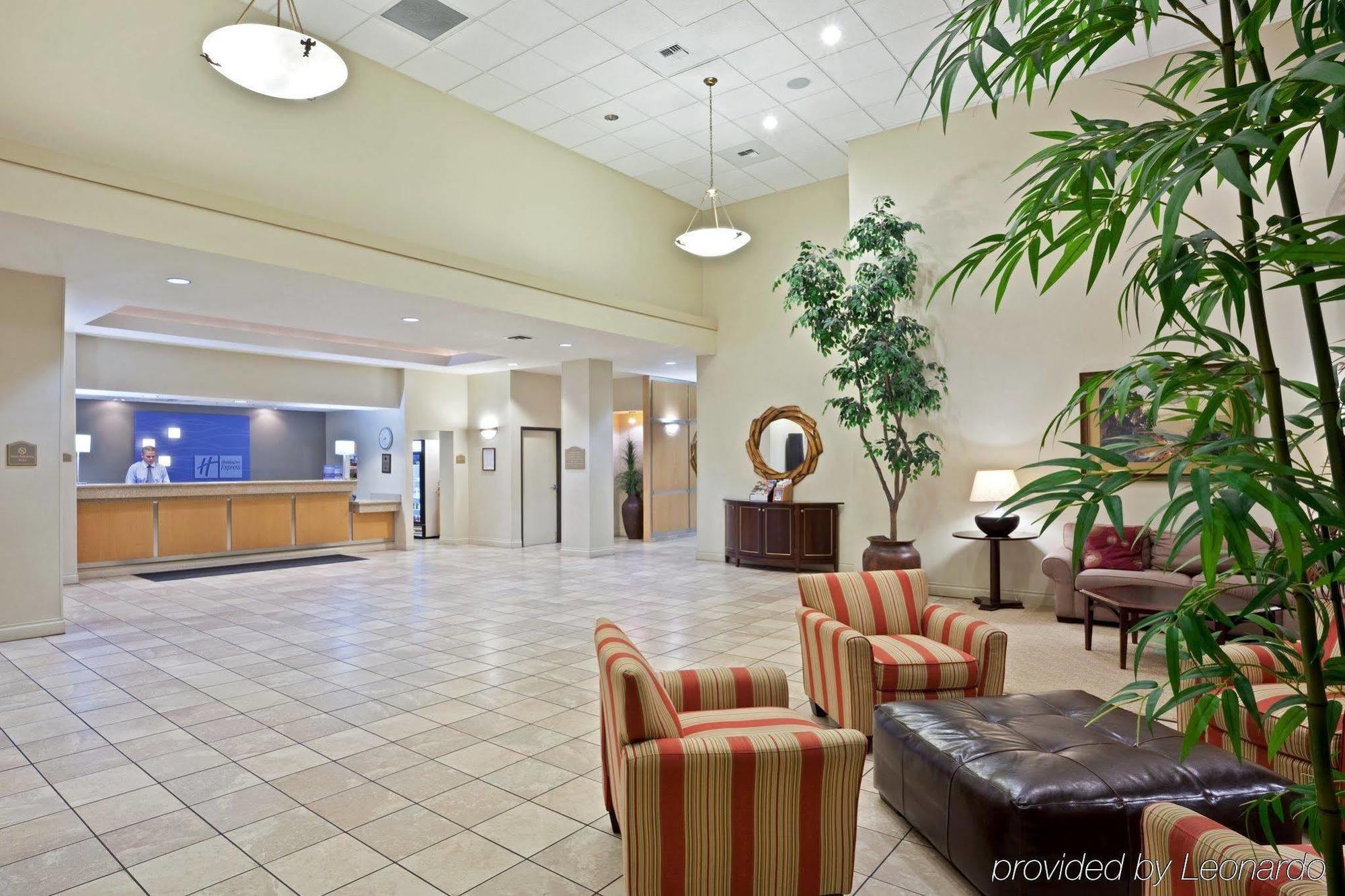 Holiday Inn Express & Suites Seattle - City Center Exteriör bild