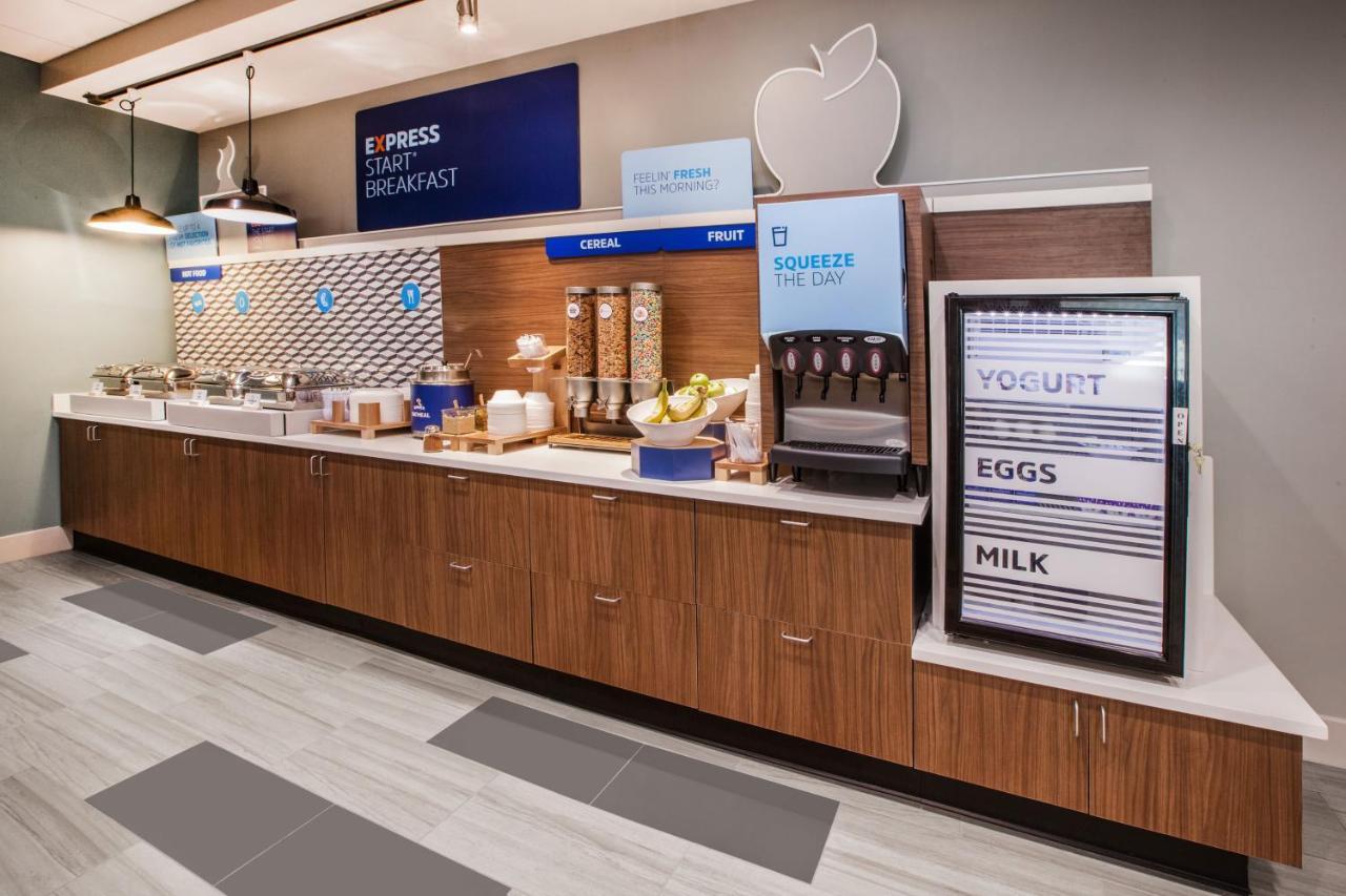 Holiday Inn Express & Suites Seattle - City Center Exteriör bild